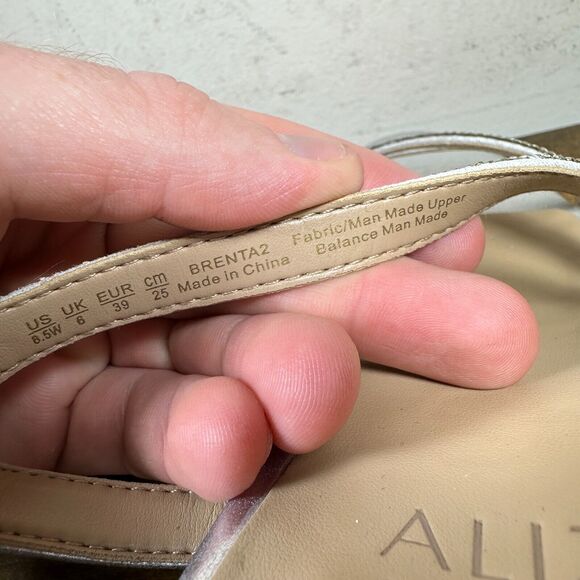 Naturalizer BRENTA2 Platform Slip On Sandals Shoes Women's Size 8.5 W - Picture 9 of 9